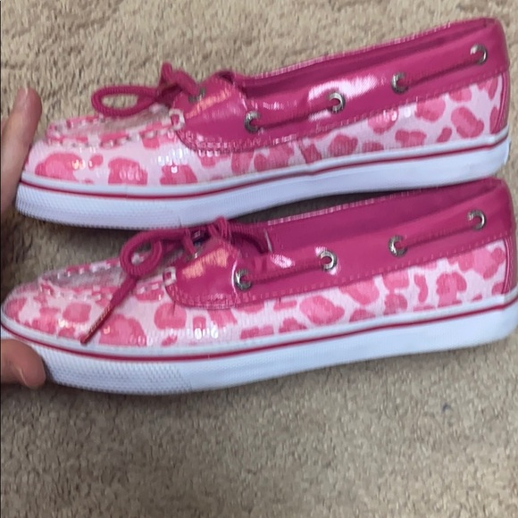 Shoes - Picture 3 of 7